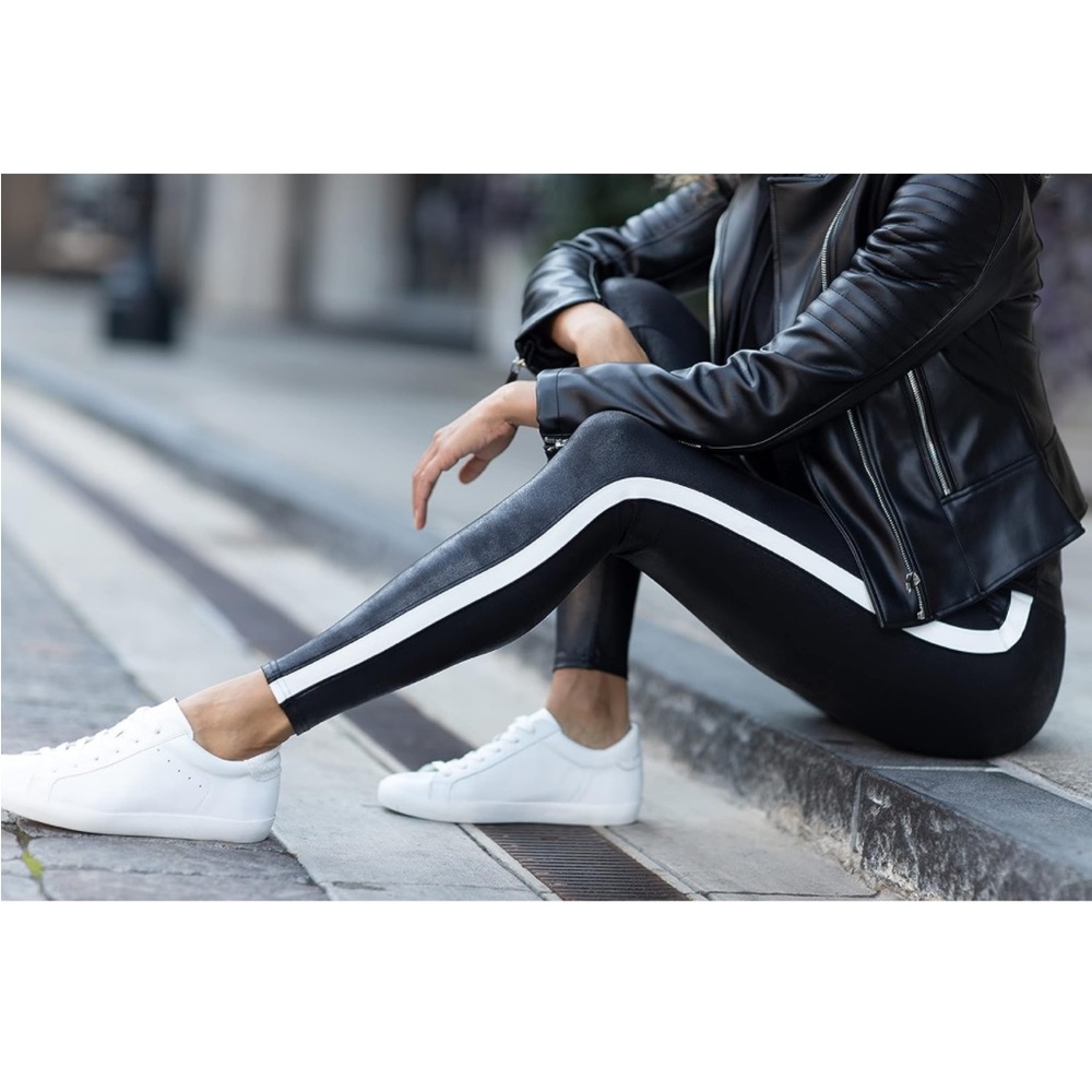 NWT Spanx Faux Leather Stripe Leggings, Size XS